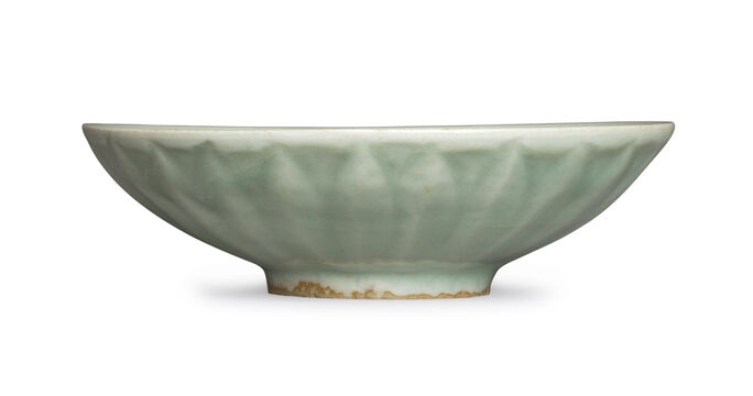 A Longquan Celadon Deep Dish