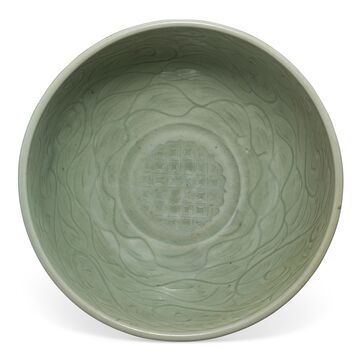 A Large Longquan Celadon Bowl