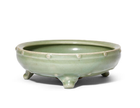 A Longquan Celadon Drum-Shaped Tripod Censer