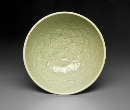 A Large Longquan Celadon Bowl