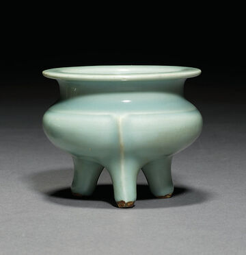 A Fine Longquan Celadon Tripod Censer