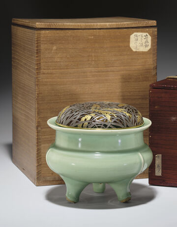 A Large Longquan Celadon Tripod Censer