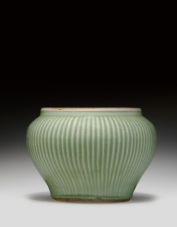 A Longquan Celadon 'Hundred Rib' Jar, Guan