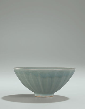 A Longquan Celadon 'Lotus Petal' Bowl