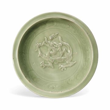 A Longquan Celadon 'Dragon' Dish
