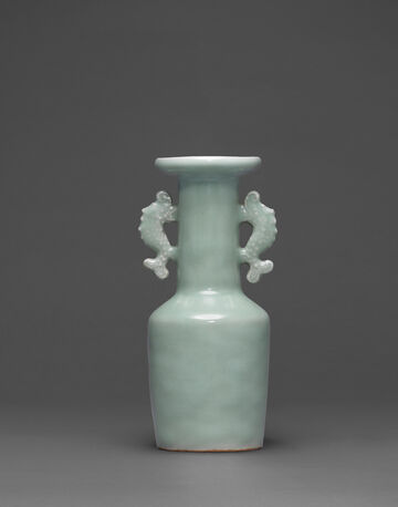 A Longquan Celadon Mallet-Shaped Vase