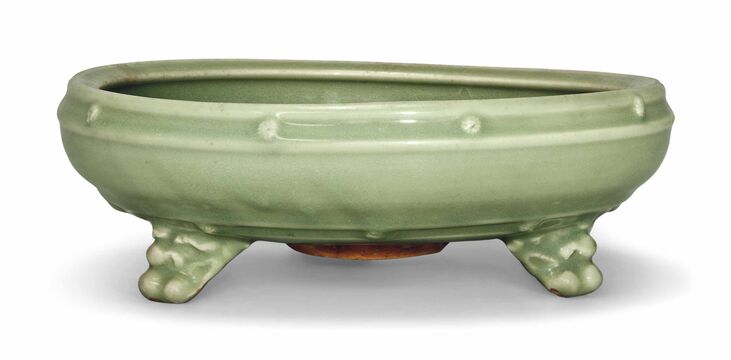 A Longquan Celadon -Glazed Bulb Bowl
