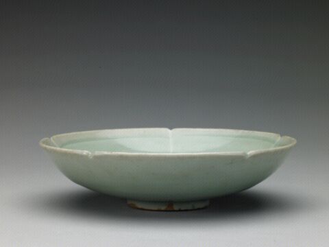 青釉河滨遗范铭盘