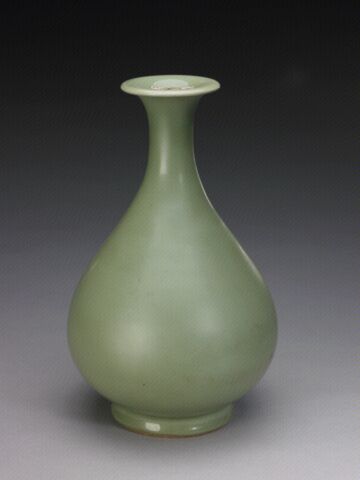 青釉玉壶春瓶