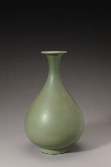 青釉玉壶春瓶