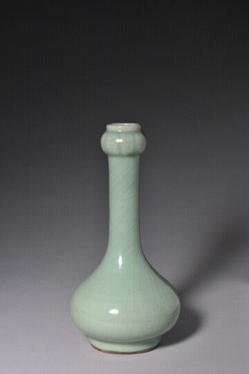 青釉长颈瓶