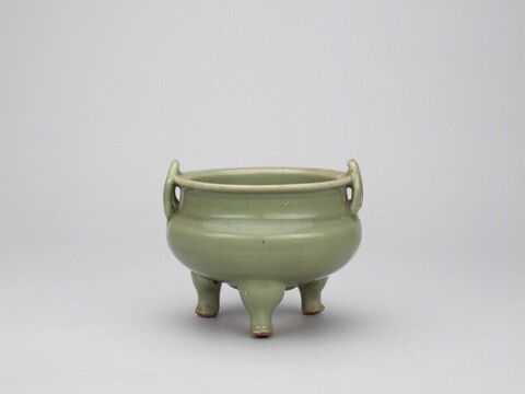 青釉双耳三足炉