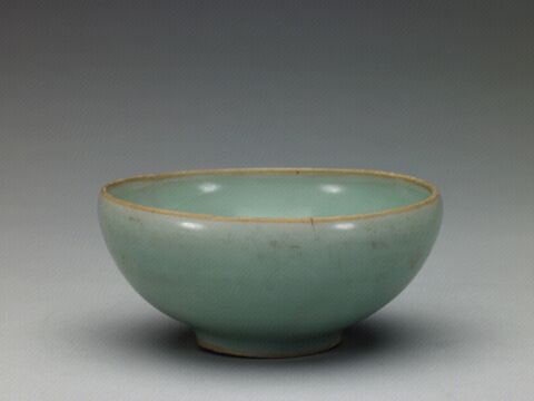 青釉碗