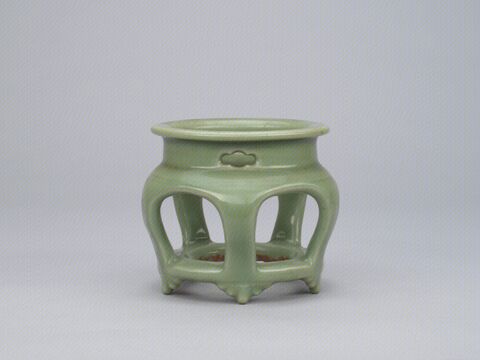 青釉器座
