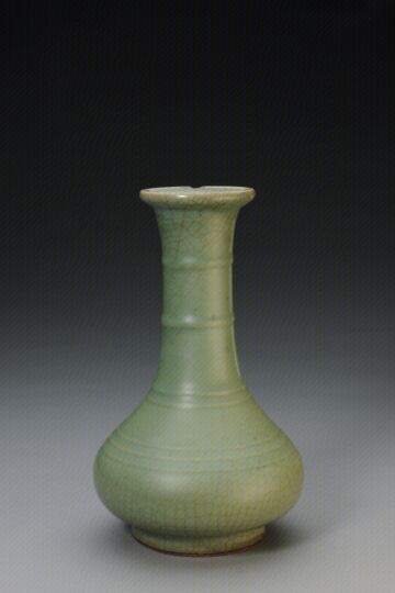 青釉七弦瓶