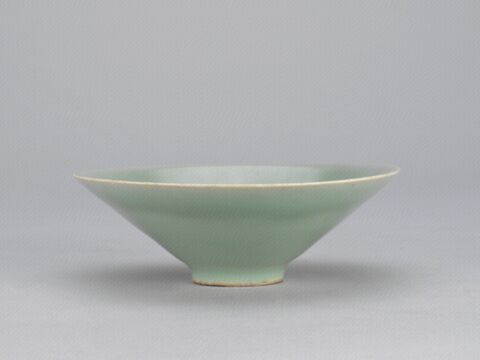 青釉撇口碗
