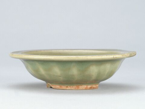 青釉印双鱼纹折沿洗