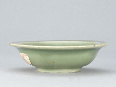 青釉模印双鱼纹折沿洗