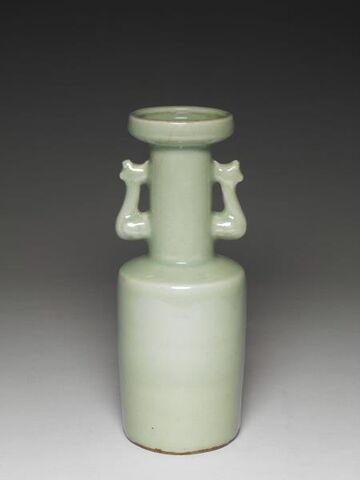 Mallet-shaped vases with handles