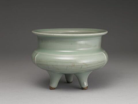 Li-shaped incense burner