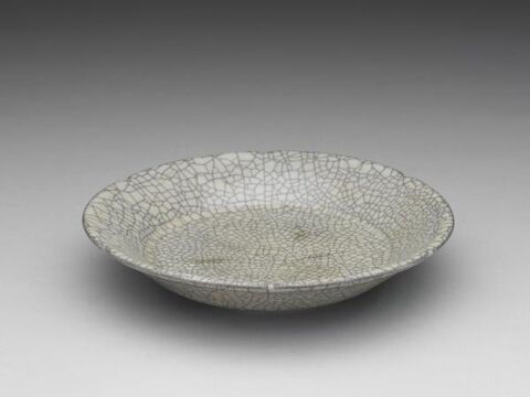 Dish with lobed rim