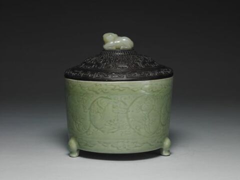 Incense burner with incised decoration of Indian lotus and the eight treasures