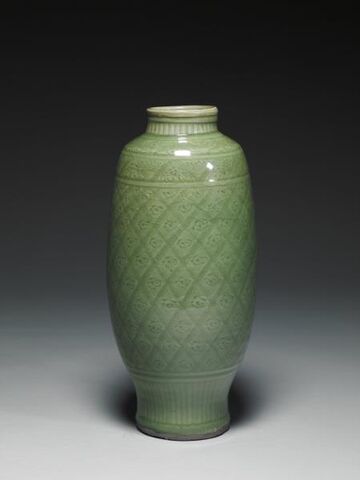 Lantern-shaped vase with incised floral and latticework design