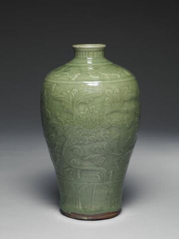 Meiping vase with raised floral décor
