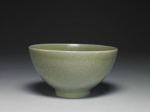 Bowl with incised floral design