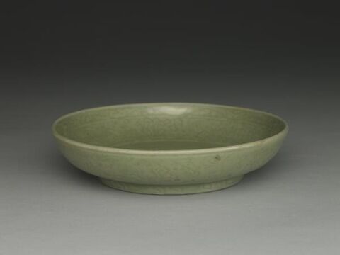 Dish with incised floral decoration