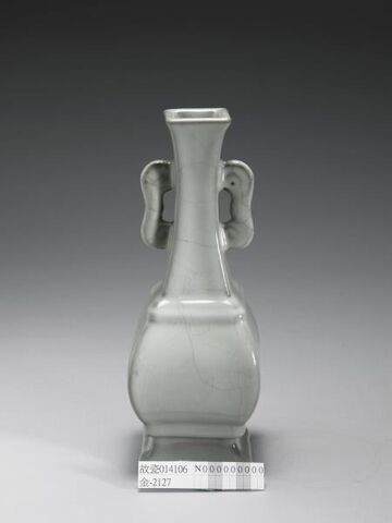 Dish with incised floral decoration