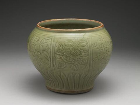 Jar with incised floral decoration