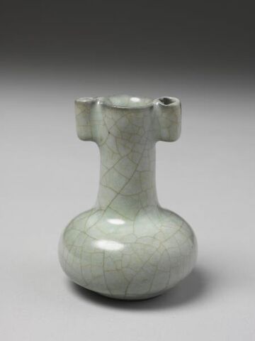 Vase with tubular handles