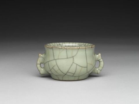 Incense burner with handles