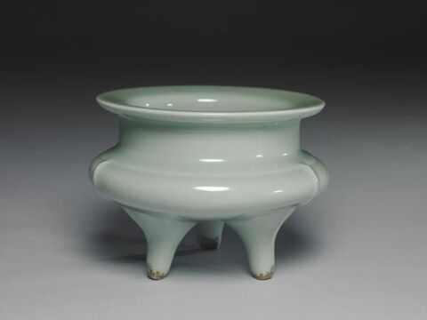 Li-shaped incense burner