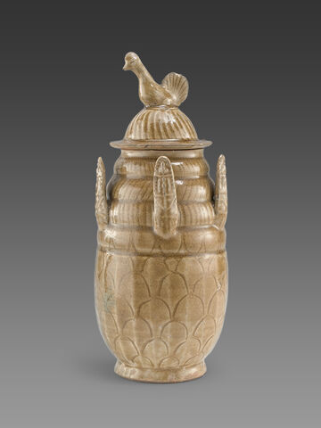 青釉刻花五枝盖罐